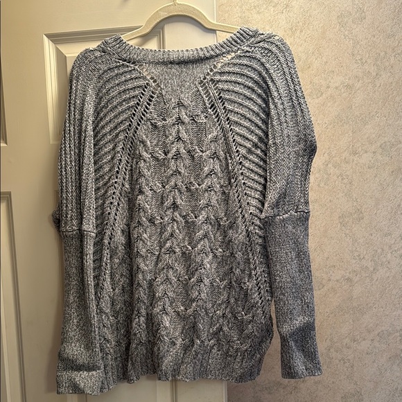 Cozy Gray Cable Knit Sweater - Picture 6 of 6